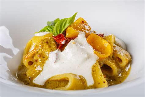 Paccheri Pomodorini Gialli E Burrata Il Primo Piatto Da Grande Chef