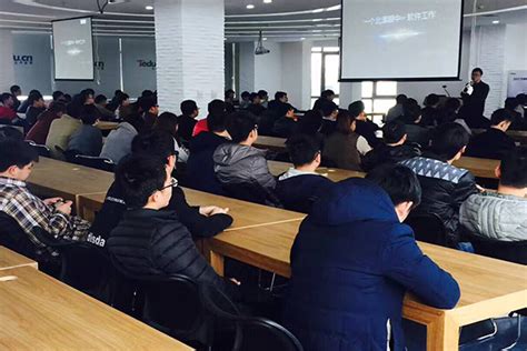 南京python人工智能培训班_实例教学-达内IT培训机构-南京达内IT教育