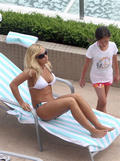 Kate Gosselin Bikini Pictures Latest Beach Events News