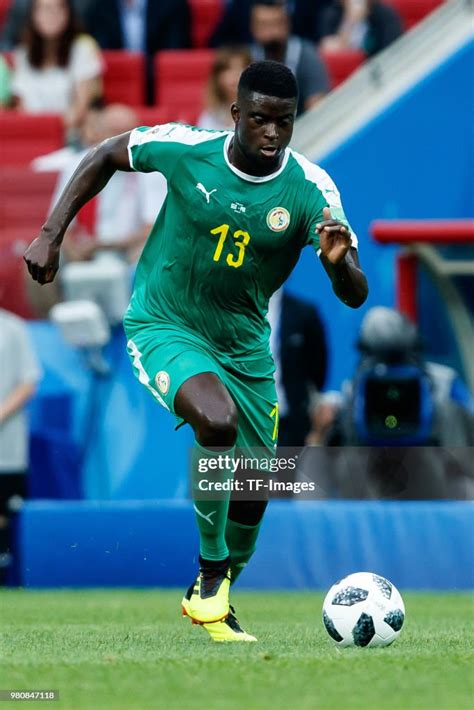 Alfred Ndiaye Of Senegal Controls The Ball During The 2018 Fifa World