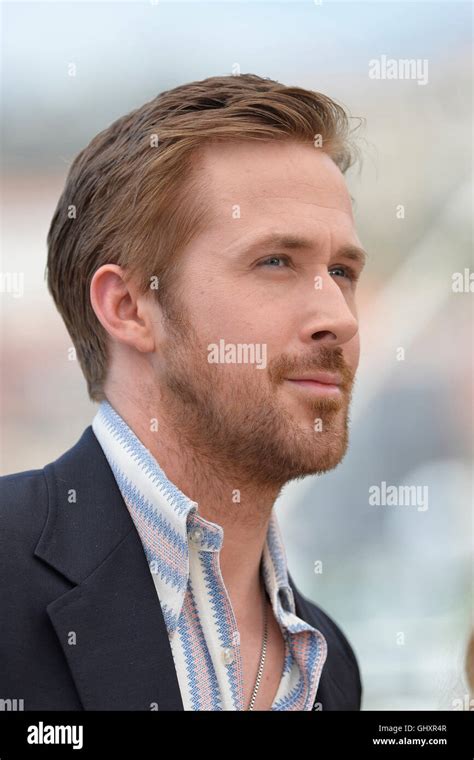 Th Cannes Film Festival Ryan Gosling Posing During A Photocall For