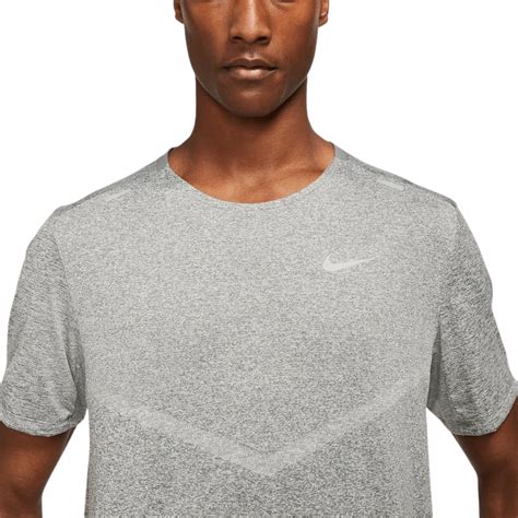 Camiseta Nike Dri Fit Rise Masculina Cz Virtual Esportes