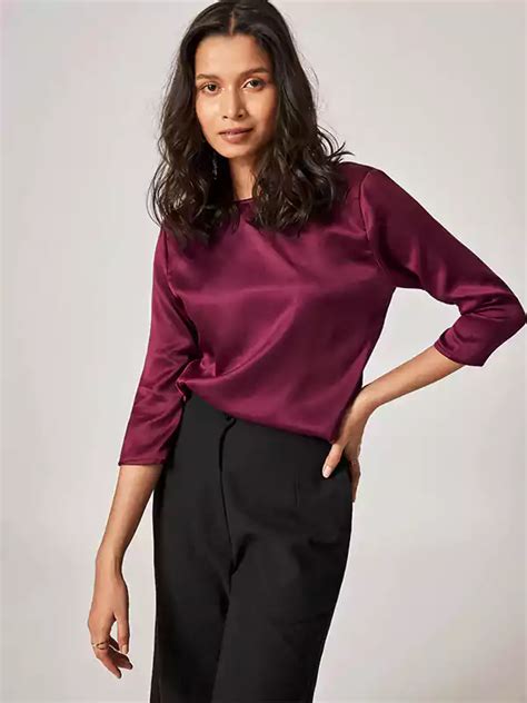 essential tops     occasion