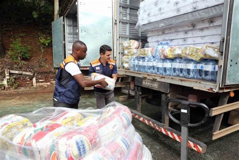 Ajuda Humanit Ria Enviada Cidades Da Zona Da Mata Prejudicadas