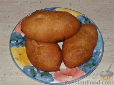 Рецепт: Пирожки, жаренные во фритюре на RussianFood.com