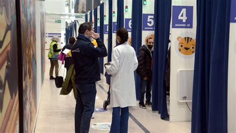 Covid In Lombardia Il Bollettino Di Oggi 7 Ottobre 8 699 Casi E 16