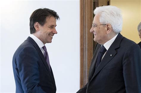 Mattarella Firma Il Dl Sicurezza Ma Sullasilo Rimanda Alla Costituzione