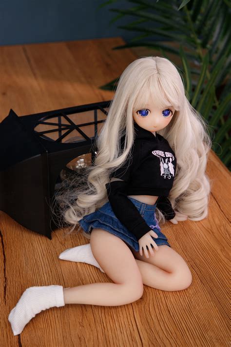 Danyelle Fu Cm S E Anime Figur Mit Kleinen Br Sten Nakedoll