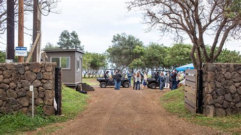 A Trip Inside Mark Zuckerberg’s Sprawling, Embattled Compound in Hawaii