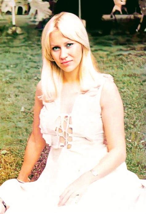 Pin By Sara On Celebs In Swedish Women Blonde Singer Agnetha