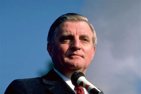 Walter Mondale Ex Vice President And Presidential Hopeful Dead At 93