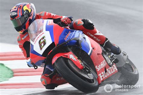 Honda Perpanjang Kontrak Stefan Bradl