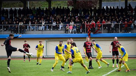 Derby In Naturns Viele Fans Platzverweise Aber Keine Tore