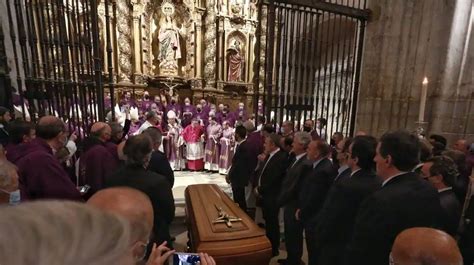 El Cardenal Amigo Vallejo Ya Descansa En La Catedral De Sevilla