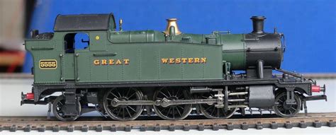 Bachmann 32 136 GWR Prairie 2 6 2 No 5555 GWR Green Livery Excellent