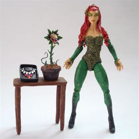 Poison Ivy Uma Thurman Dc Universe Custom Action Figure