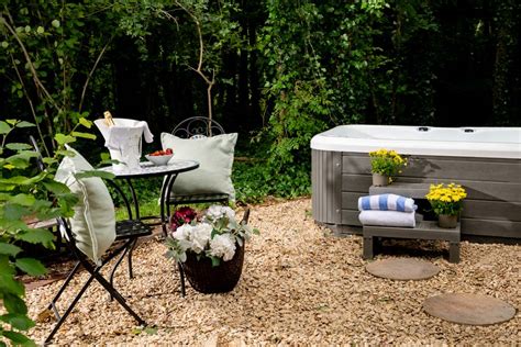 Honeycomb Treehouse Hot Tub Holidays In Dorset Downwood Holidays