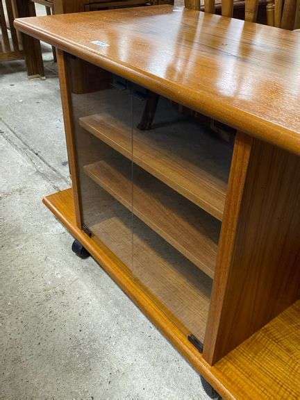 Mcm Style Tv Stand Dixons Auction At Crumpton