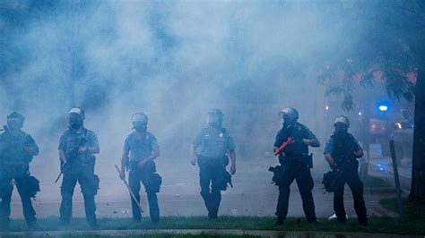 Protesters Clash With Minneapolis Police After George Floyds Death