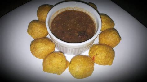 The Best Pholourie Recipe With Tambran Tamarind Chutney Youtube