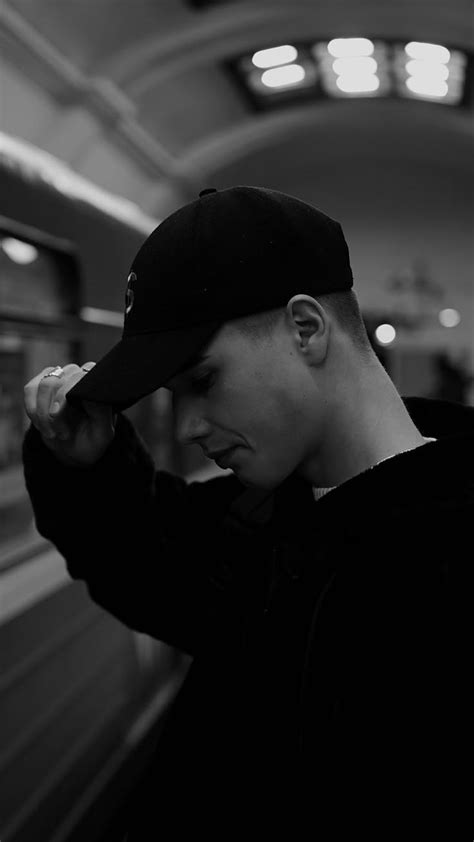 Pin af Michael Brooker på Gay Interest Studs In Caps