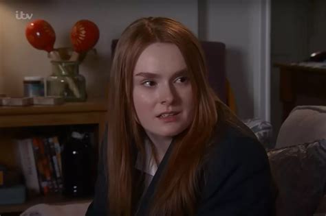 Coronation Street fans 'work out' Millie Silverton's plan after Todd