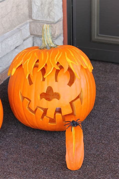 31 Cool Pumpkin Carving Ideas You Should Try This Fall