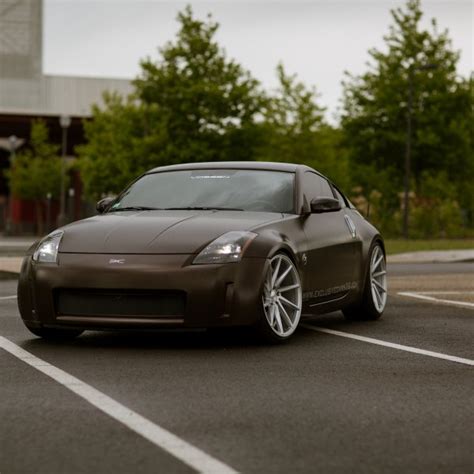 Custom Nissan 350Z - Images, Mods, Photos, Upgrades | CARiD.com Gallery