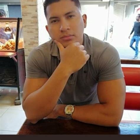 Exponiendo A Gay Nicas on Twitter El riquísimo de Aarón cajina este hombre es caro pero vale