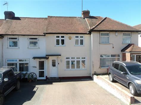 2 Bed Terraced House For Sale In Woodstock Road Strood Rochester