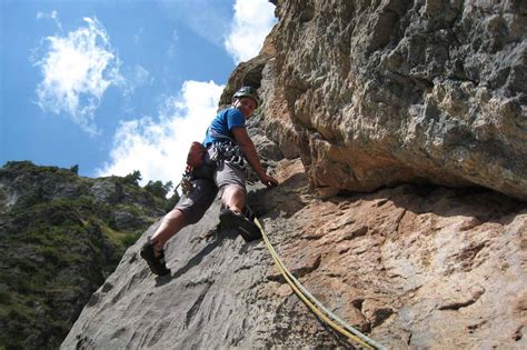 Intermediate rock climbing course in Cortina - Dolomiti SkiRock