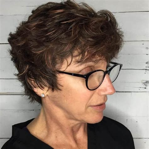 70 Hairstyles For Women Over 50 With Highlights