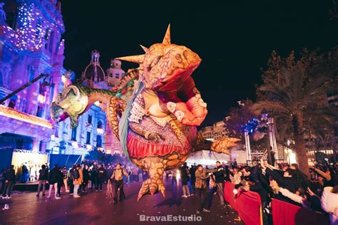 Globos Gigantes Gratis Por El Festival Santa Luc A