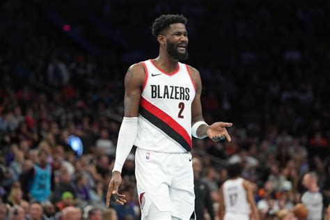 Deandre Ayton S Current Injury Status For Trail Blazers Clippers Game