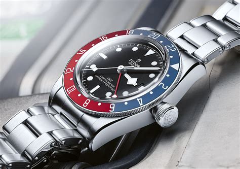 Well Traveled Companion Reviewing The Tudor Black Bay Gmt Watchtime