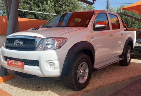 Toyota Hilux D D X Stand Missauto