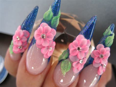 Nail art: 3d nail art design