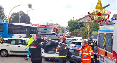 Carambola Di Auto Sulla Nazionale Sei Feriti