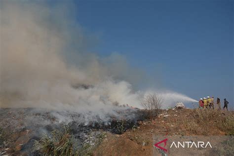 Bpbd Denpasar Hampir Separuh Luasan Tpa Suwung Terbakar Antara News