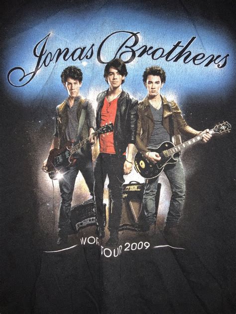 Jonas Brothers 2009 World Tour T-Shirt inglesefe.com