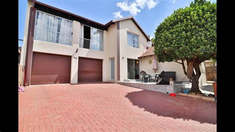 Bed Townhouse For Sale In Gauteng East Rand Edenvale Edenglen