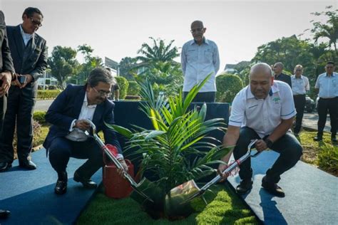 Kerajaan Benar Bawa Masuk Pekerja Asing Untuk Perladangan