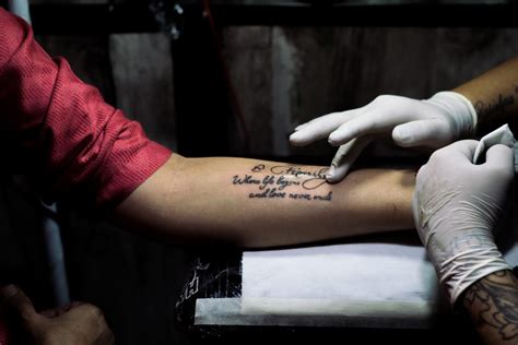 Tipograf As De Letras Para Tatuajes En El Cuello Tatuantes