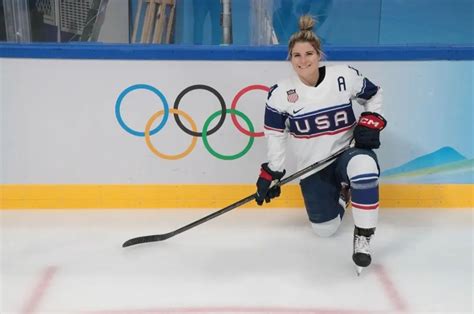 Three-Time Olympian Brianna Decker Joins Shattuck-St. Mary’s Hockey ...