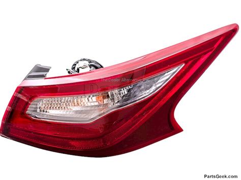 18 2018 Nissan Altima Tail Light Assembly - Body Electrical - Action ...