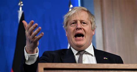 Boris Johnson Pide Disculpas Completas Tras Multa Descarta Renunciar