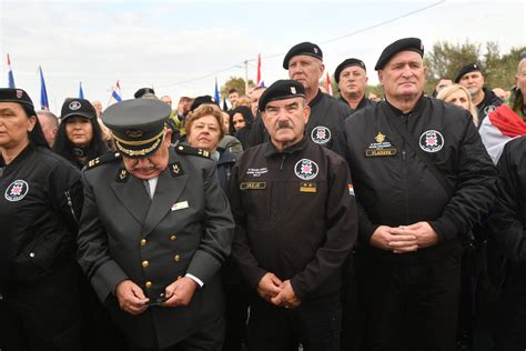 Foto Pogledajte Dolazak Skeje I Hos Ovaca U Kabrnju Razvili Zastavu S