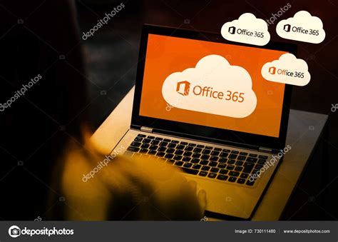 Streamline Your Workflow Top Features Office 365 — Stock Editorial
