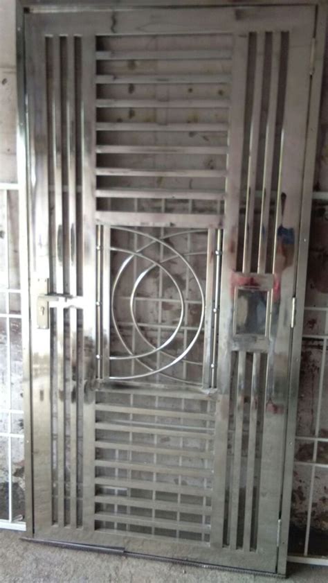 Saifi Hinged 304 Grade Stainless Steel Main Gate For Home At Rs 26000