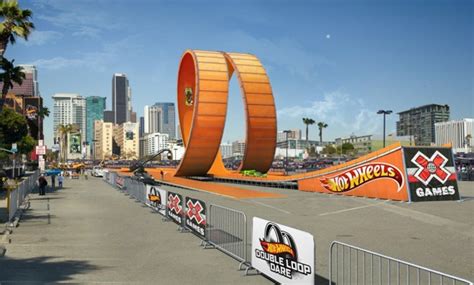 Life Size Hot Wheels Double Vertical Loop Track Video